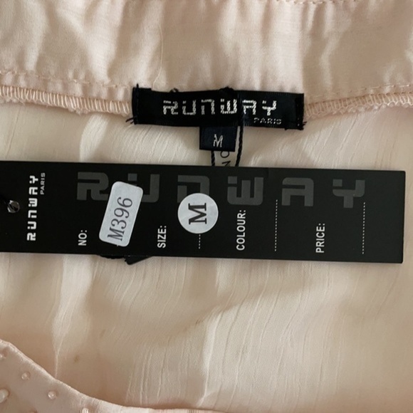 Runway | Sheer Cream Blouse - Picture 4 of 4